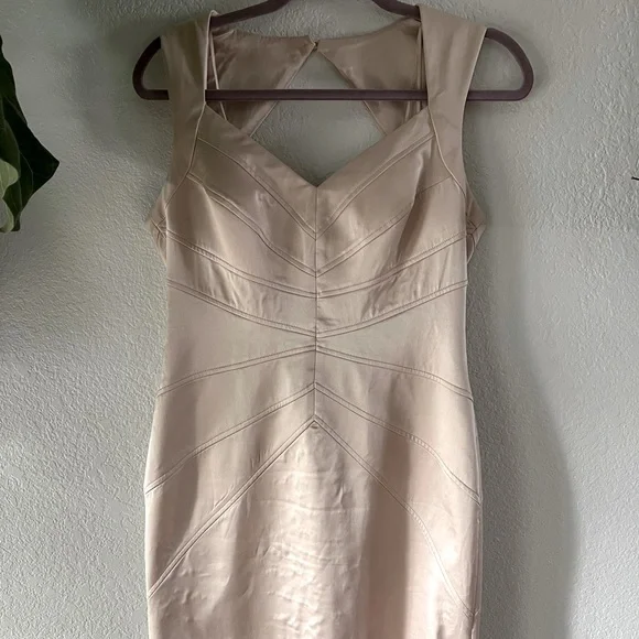 square neck a line dress Sleeveless Square-Neck Midi Dress main image 1